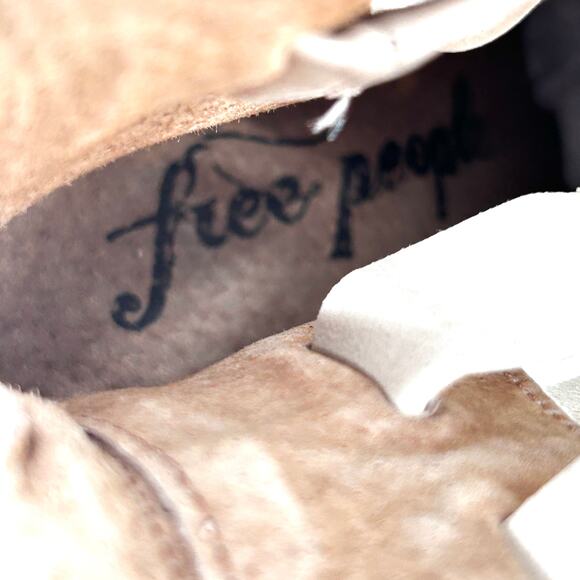 Free People Jesse Cut Out Boots 10 NWOT Leather White Ankle Booties Western - Picture 11 of 11